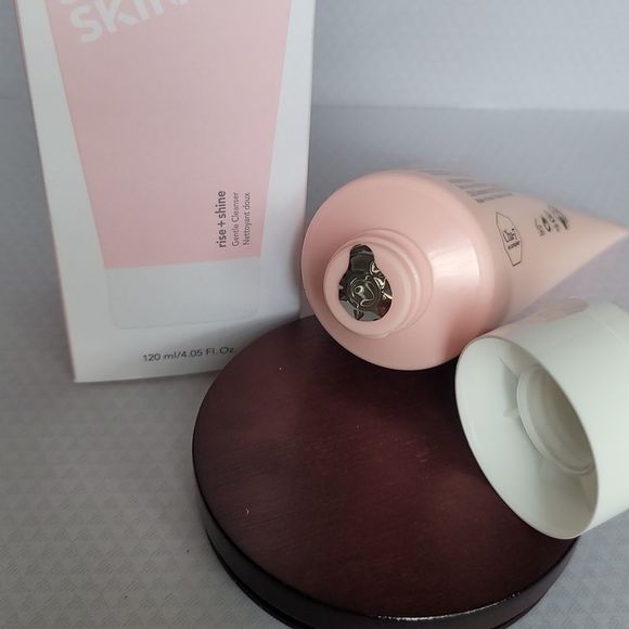 Saturday Skin Apple + Peach Rinse + Shine Gentle Cleanser - Picture 11 of 11